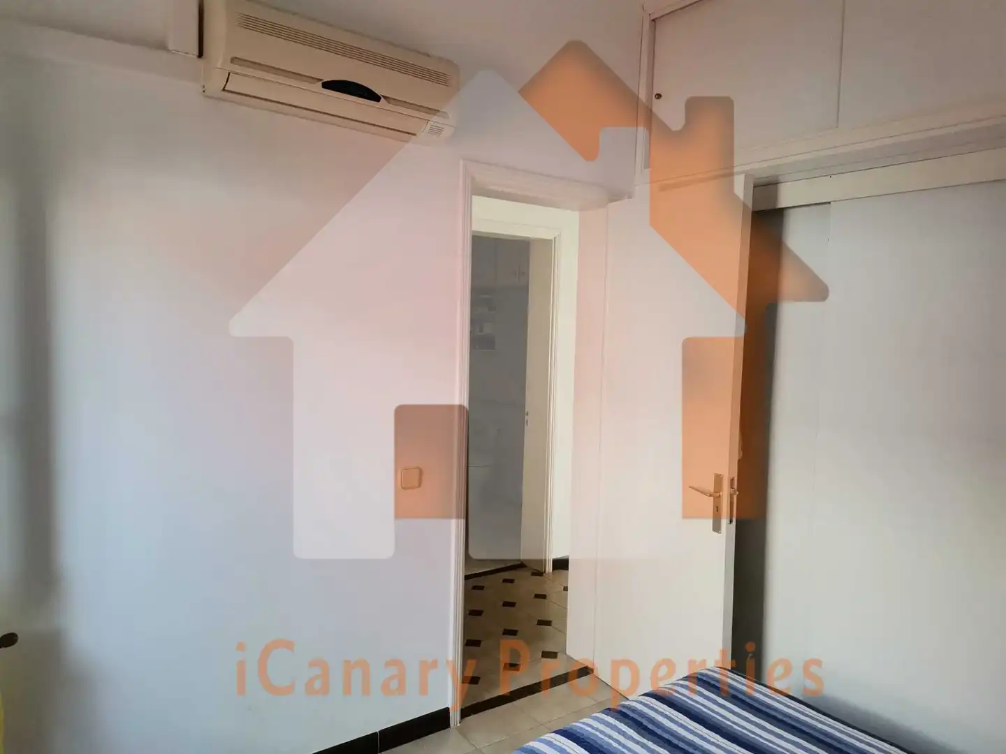Habitación de Casa adosada de alquiler en San Bartolomé de Tirajana con Aire acondicionado, Jardín privado y Terraza
