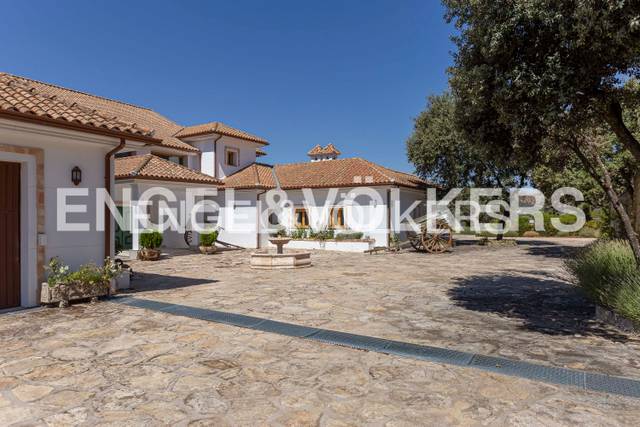 Casa-chalet en Alquiler en Avenida de Marsil en Club de Golf