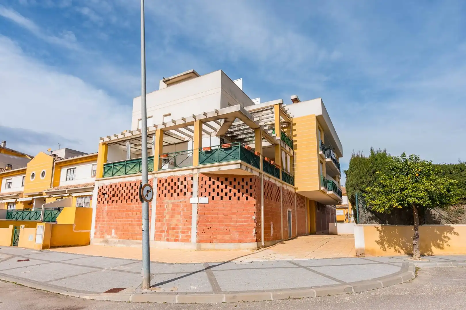 Exterior view of Flat for sale in Librilla  with Air Conditioner, Terrace and Storage room