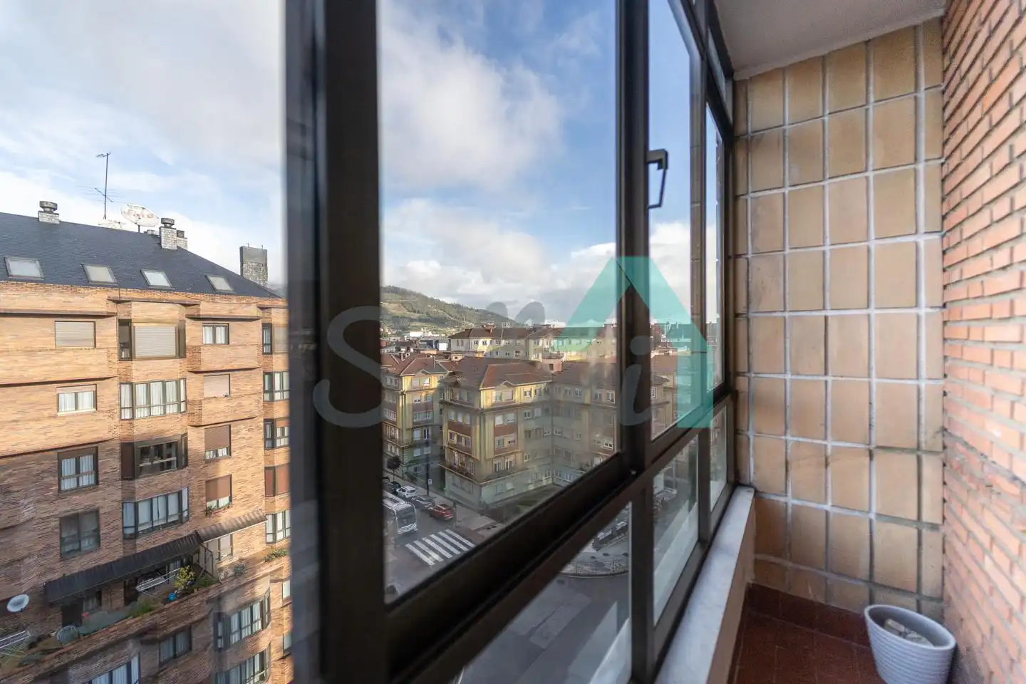 Schlafzimmer von Wohnung zur untervermieten in Oviedo  mit Heizung, Parkett und Terrasse