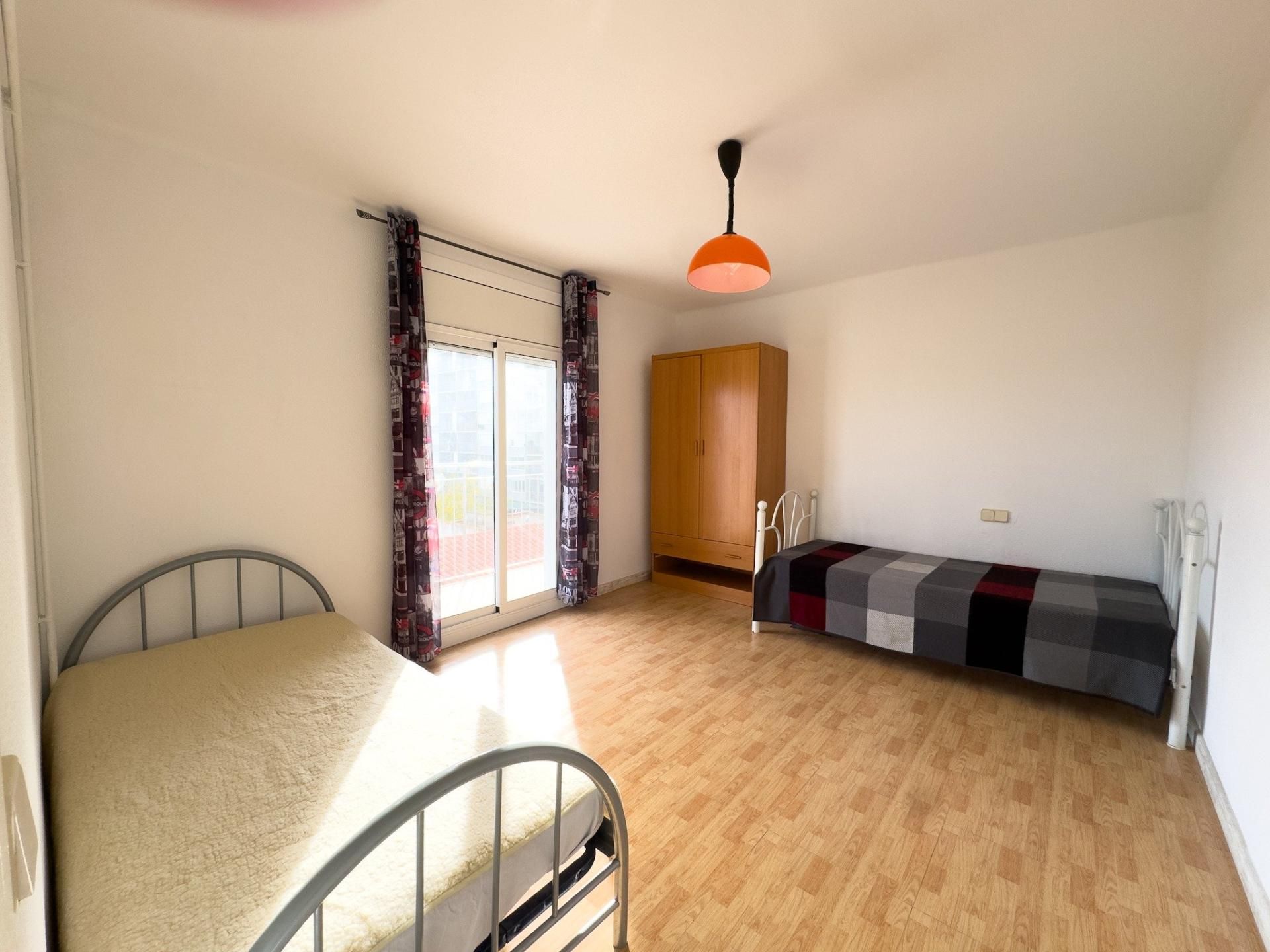 Dormitori de Pis en venda en Blanes amb Aire condicionat i Balcó