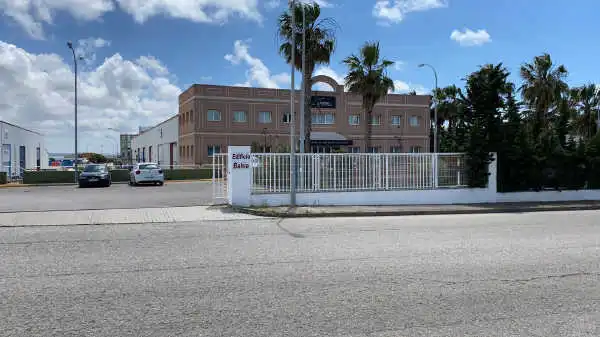 Oficina de lloguer a C/ Francia - Pol. Ind. El trocadero, Barriada Río San Pedro