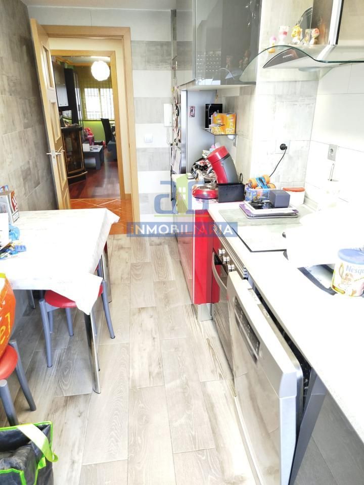 Kitchen of Flat for sale in Villaquilambre  with Heating, Parquet flooring and Storage room