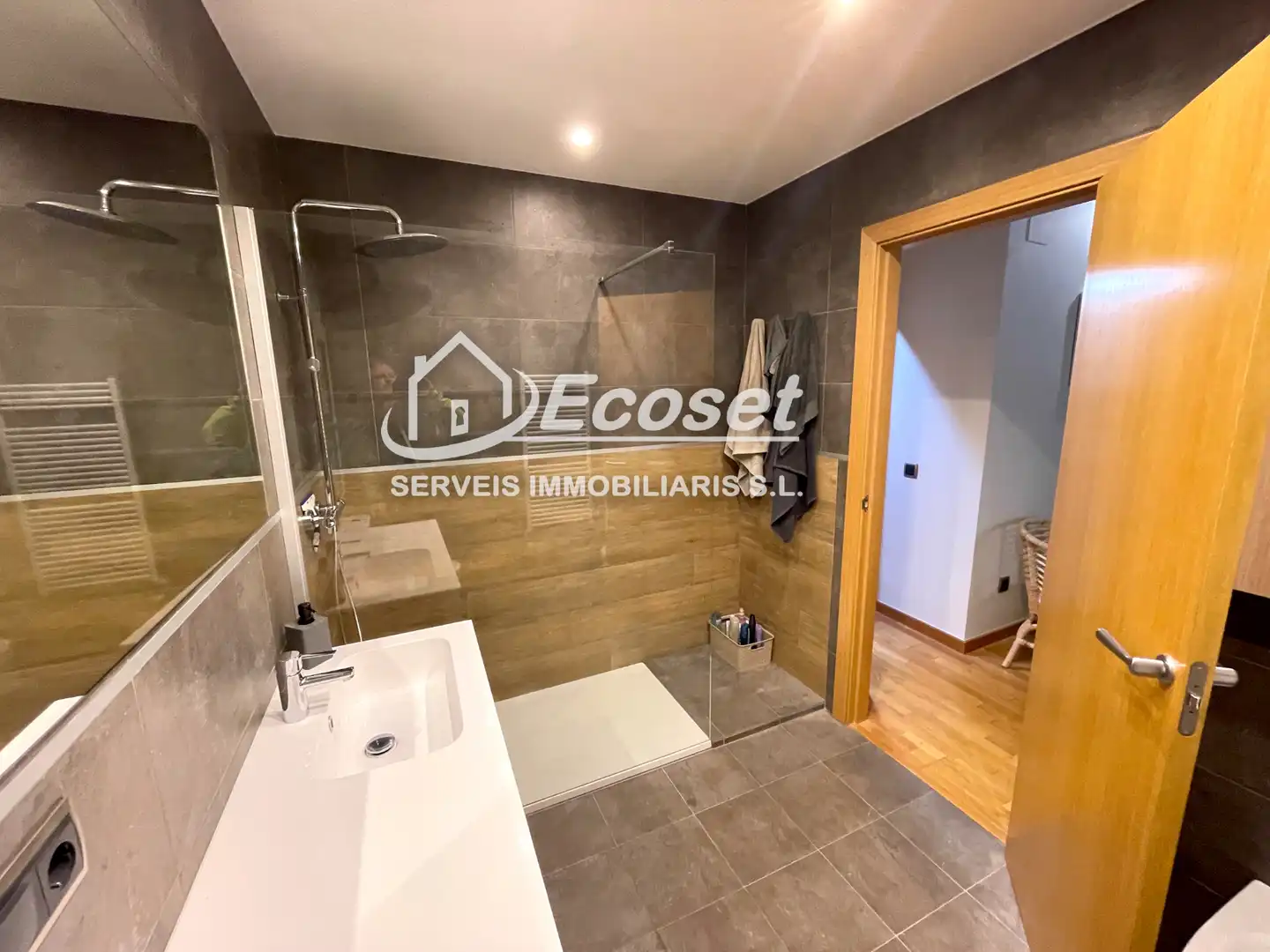 Haus oder Chalet zum Verkauf in Vallirana mit Heizung, Privatgarten und Terrasse