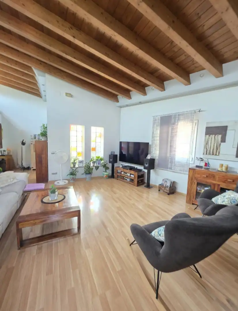 Sala de estar de Casa o chalet en venta en Sant Fost de Campsentelles con Aire acondicionado, Calefacción y Jardín privado
