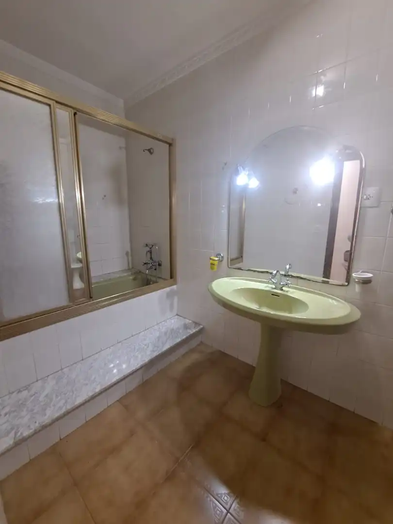 Bany de Casa o xalet en venda en Castellón de la Plana / Castelló de la Plana amb Traster, Moblat i Forn