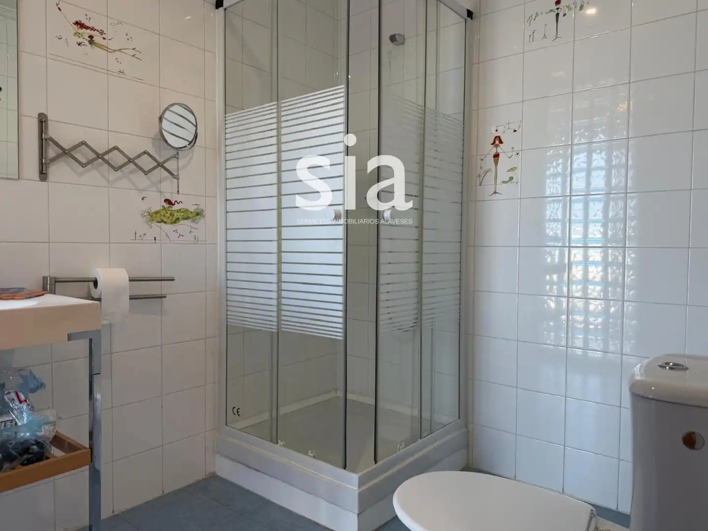 Badezimmer von Dachboden zum Verkauf in Vitoria - Gasteiz mit Heizung, Terrasse und Abstellraum