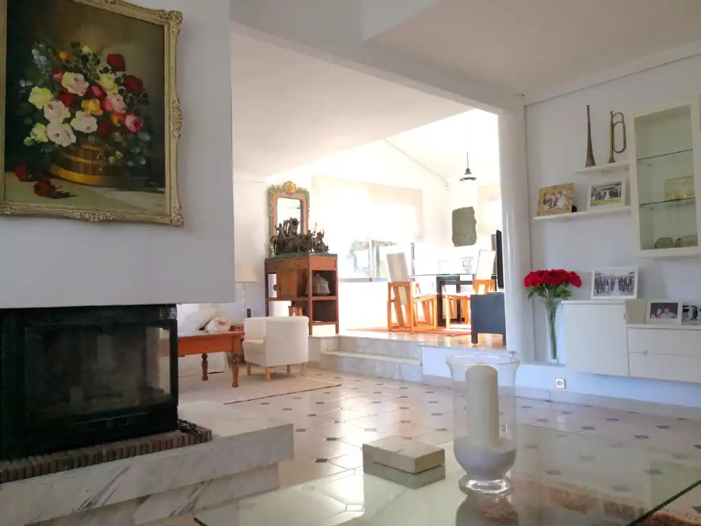 Sala d'estar de Casa o xalet en venda en Las Rozas de Madrid