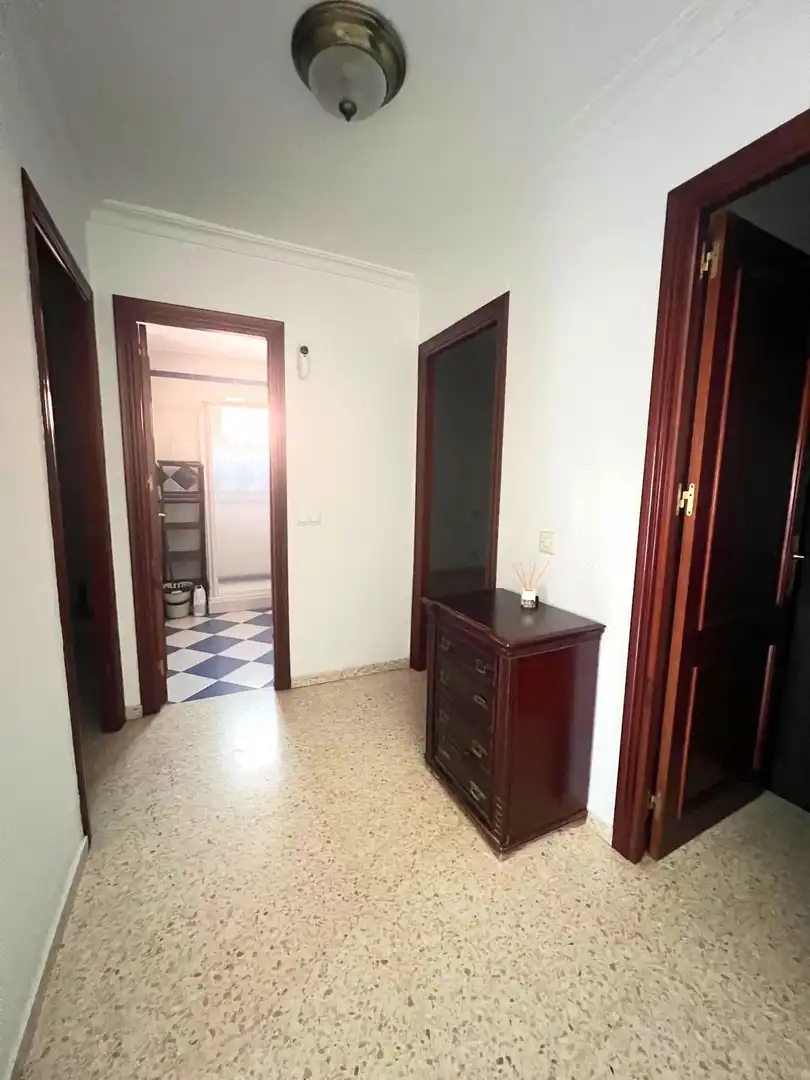 Casa adosada en venda en Sevilla amb Aire condicionat, Terrassa i Piscina comunitària