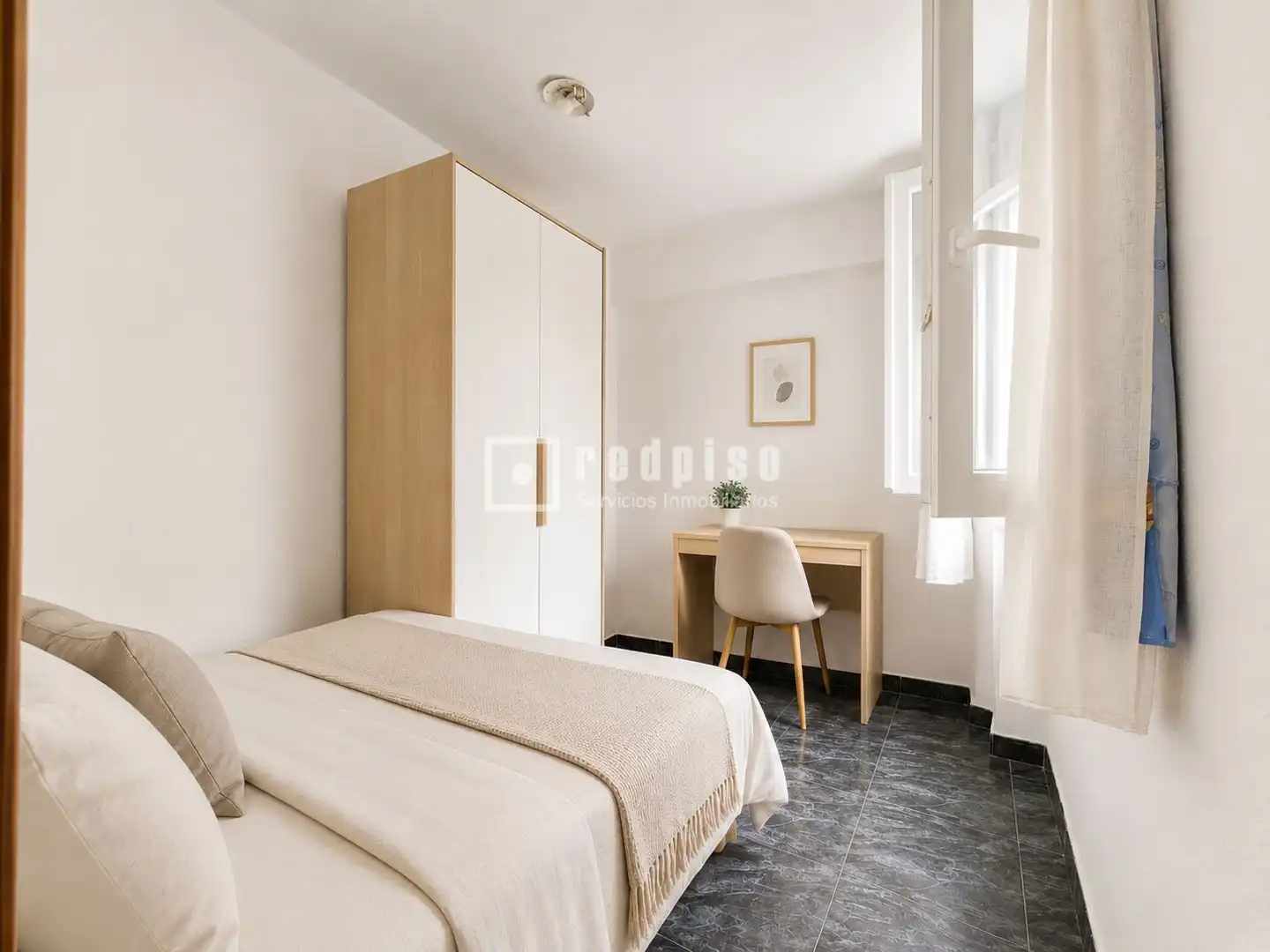 Habitación de Piso en venta en Xirivella con Aire acondicionado y Amueblado