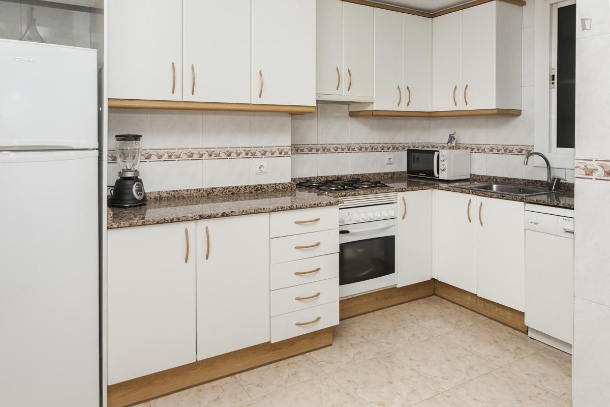 Apartment to share in Pedralbes
