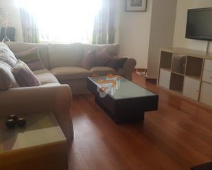 Sala d'estar de Apartament en venda en Ferrol