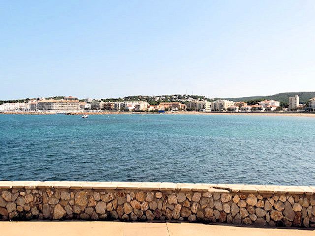 Exterior view of Apartment for sale in L'Escala  with Terrace, Furnished and Washing machine