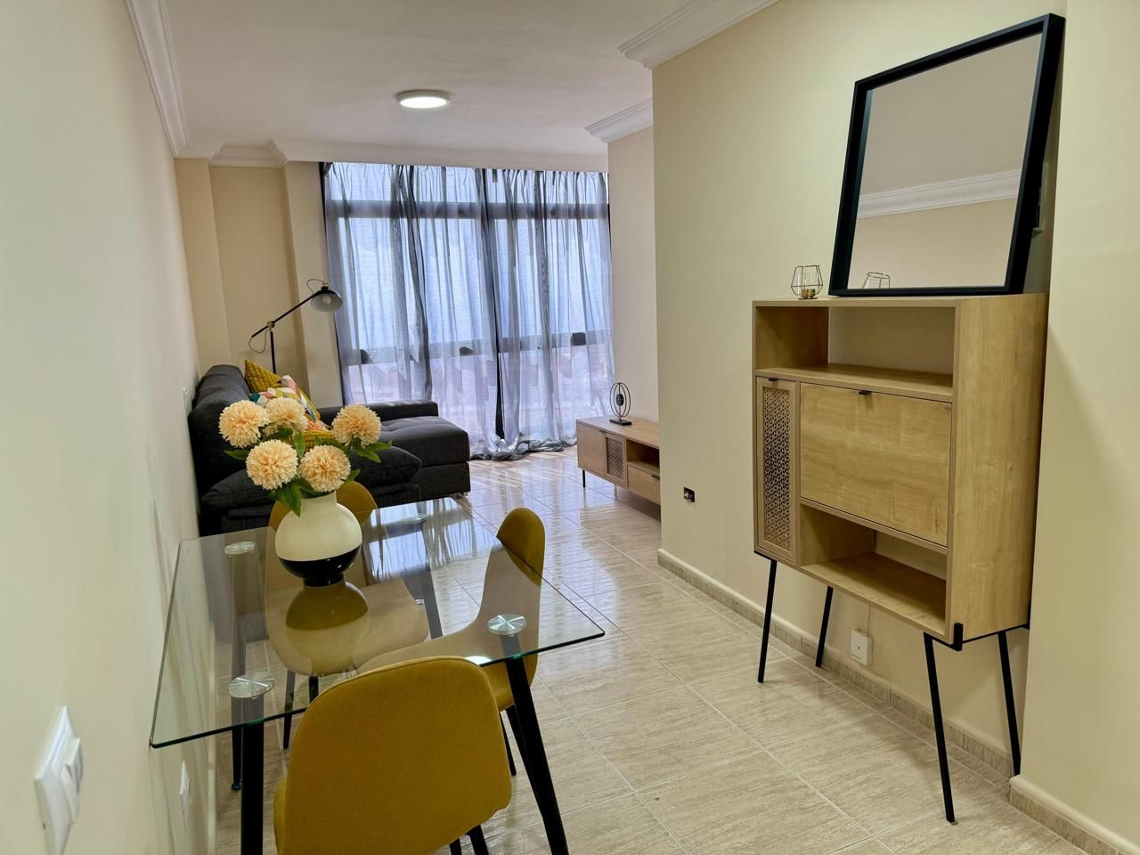 Sala d'estar de Pis de lloguer en  Santa Cruz de Tenerife Capital amb Moblat