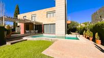 Swimming pool of House or chalet for sale in Orihuela  with Air Conditioner, Private garden and Terrace