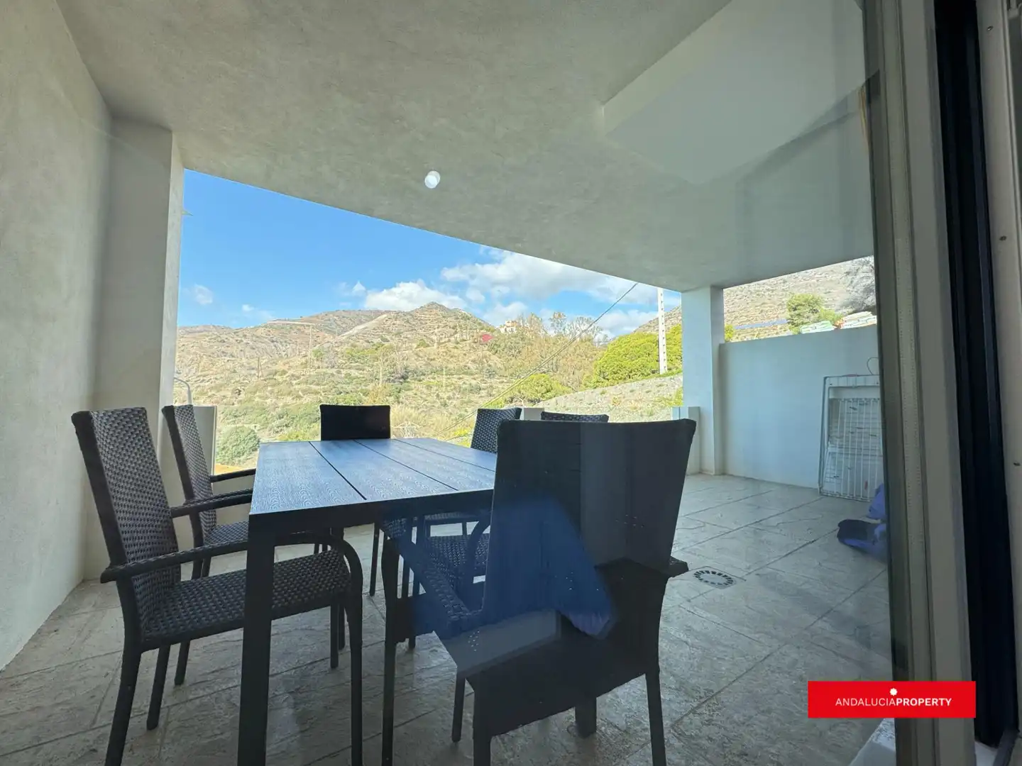 Terrasse von Wohnung zur Miete in Sorvilán mit Klimaanlage, Heizung und Privatgarten