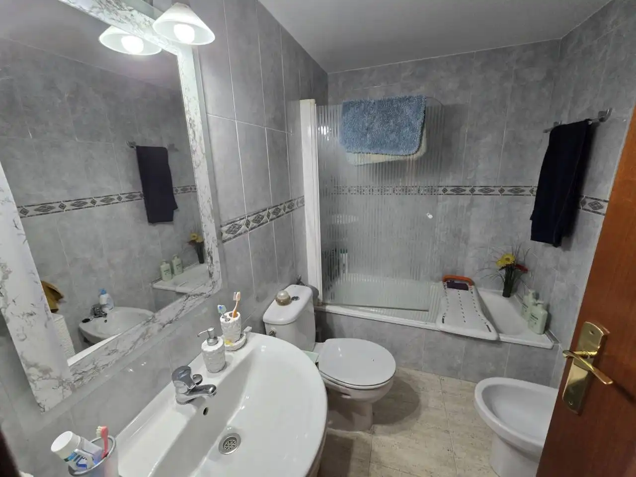 Baño de Piso en venta en Salt con Calefacción, Terraza y Trastero