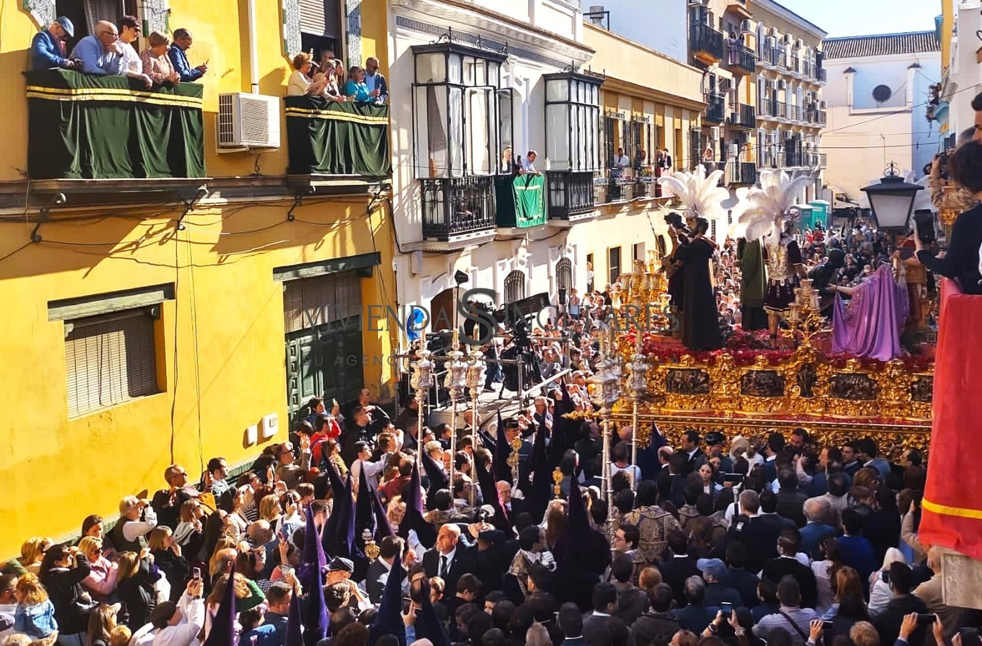 Vista exterior de Casa o xalet en venda en  Sevilla Capital amb Aire condicionat, Terrassa i Traster