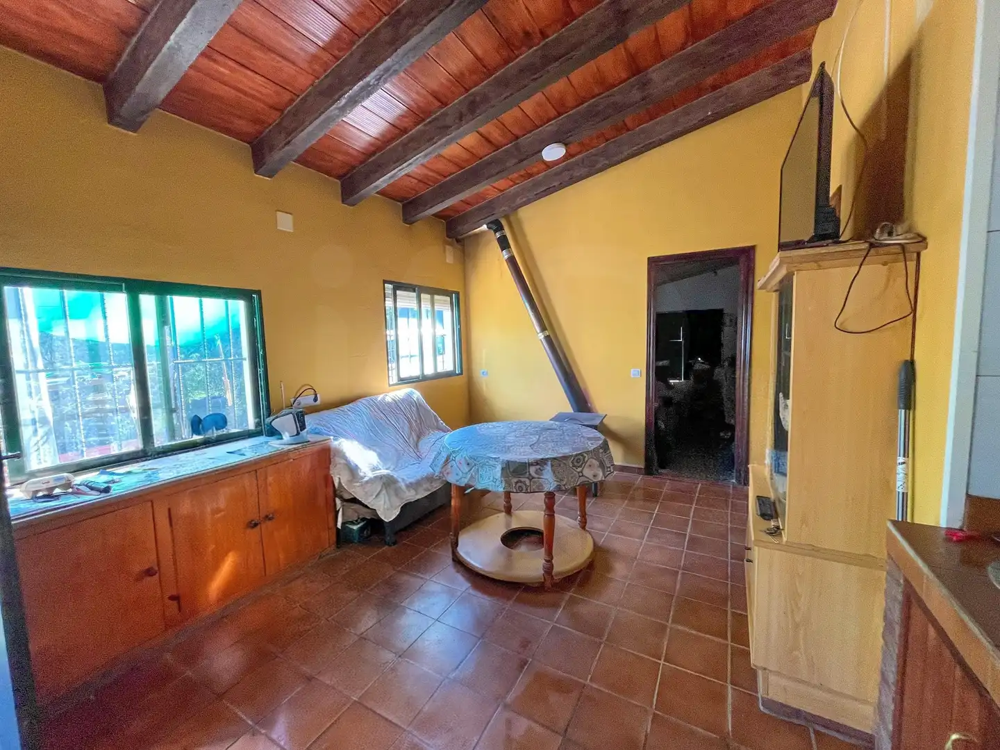 Wohnzimmer von Grundstücke zum Verkauf in La Nava