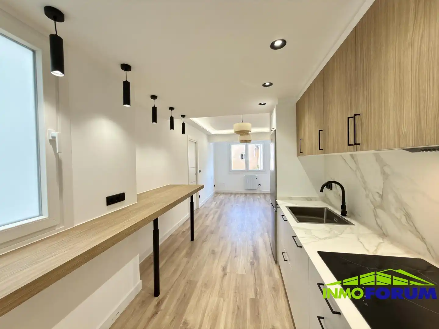 Cocina de Piso en venta en A Coruña Capital  con Calefacción y Trastero