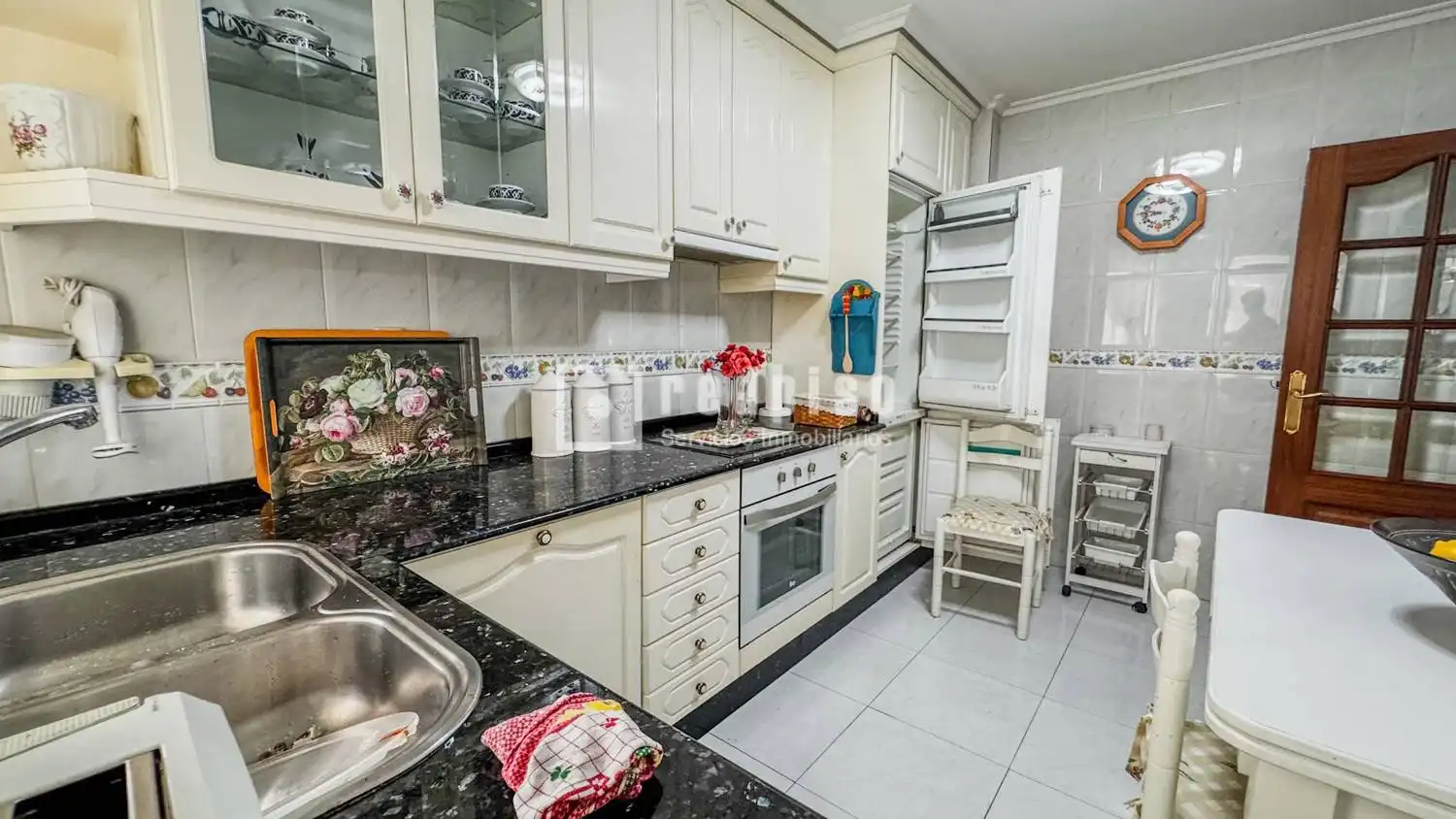 Cocina de Piso en venta en A Coruña Capital  con Parquet y Trastero
