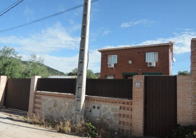 Exterior view of Flat for sale in Cenicientos