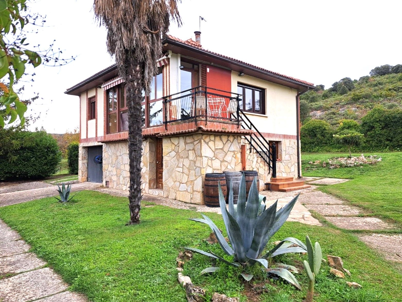 Vista exterior de Casa o chalet en venta en Labastida / Bastida con Calefacción, Jardín privado y Amueblado