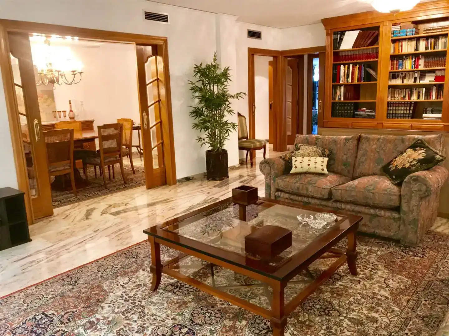 Wohnzimmer von Wohnung zur Miete in Gandia mit Klimaanlage und Balkon