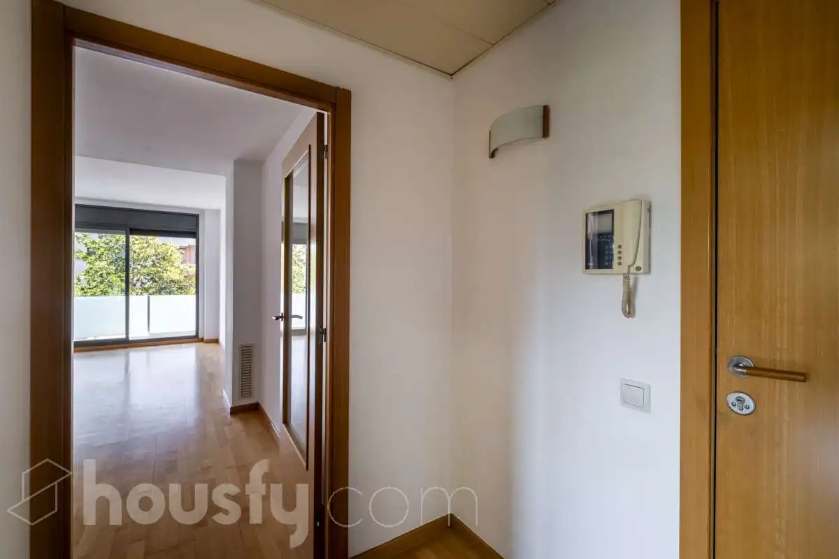 Flat for sale in Sant Cugat del Vallès  with Air Conditioner, Heating and Private garden