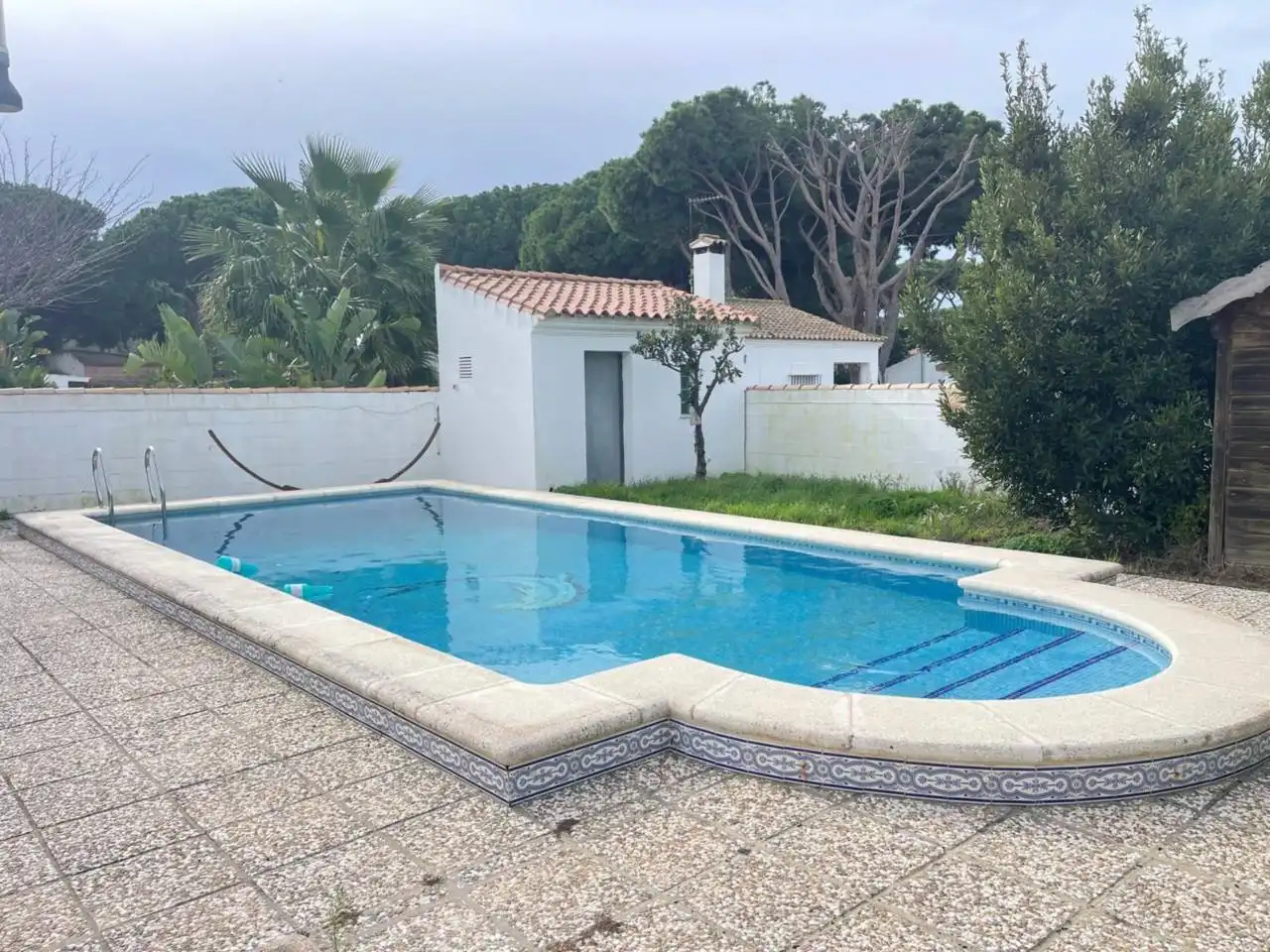 Piscina de Casa o xalet en venda en Chiclana de la Frontera amb Aire condicionat, Jardí privat i Piscina