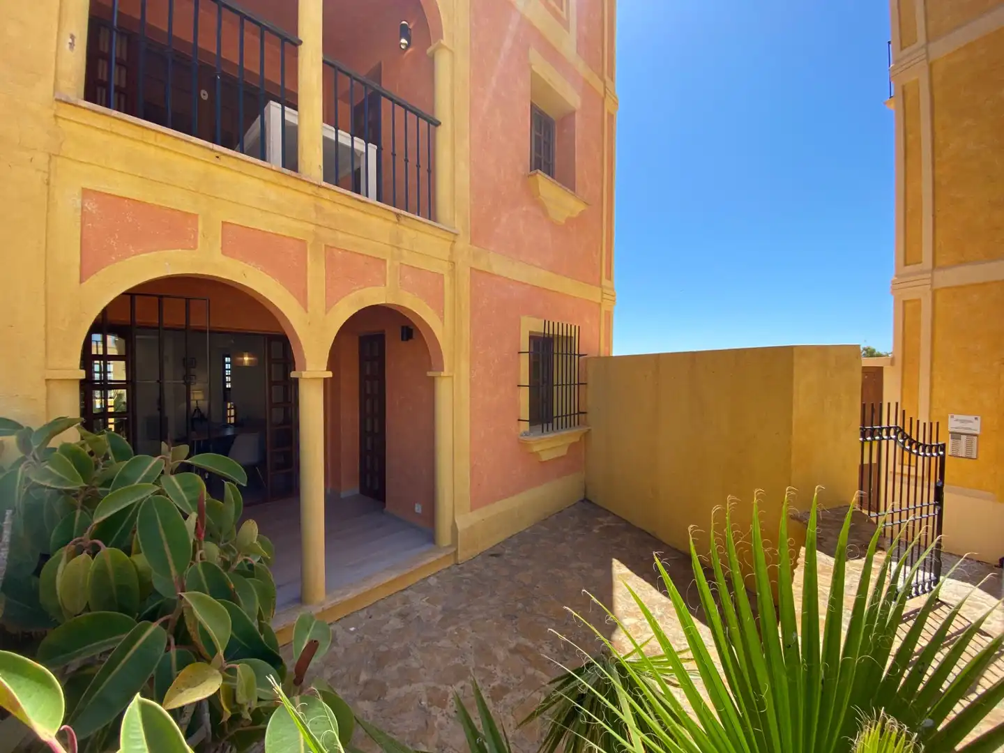 Vista exterior de Apartamento en venta en Cuevas del Almanzora con Terraza, Amueblado y Internet