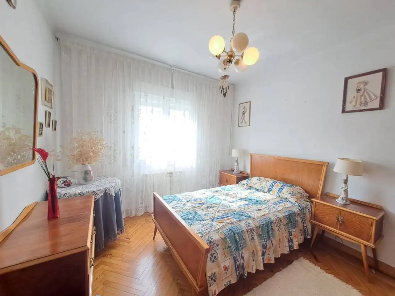 Habitación de Piso en venta en Burgos con Calefacción y Trastero