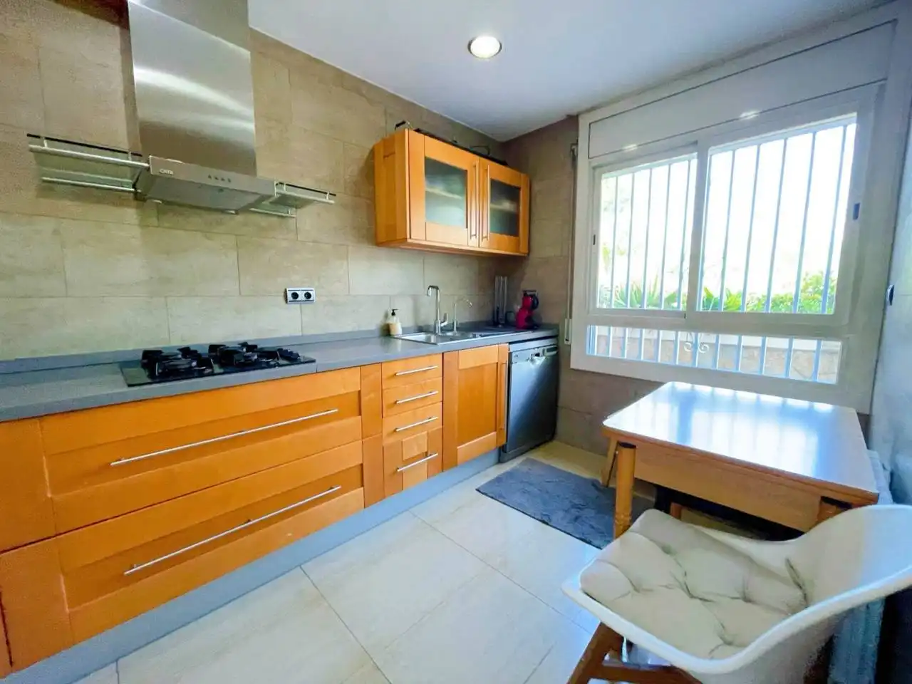Kitchen of Houses for sale in Cerdanyola del Vallès  with Air Conditioner, Heating and Private garden
