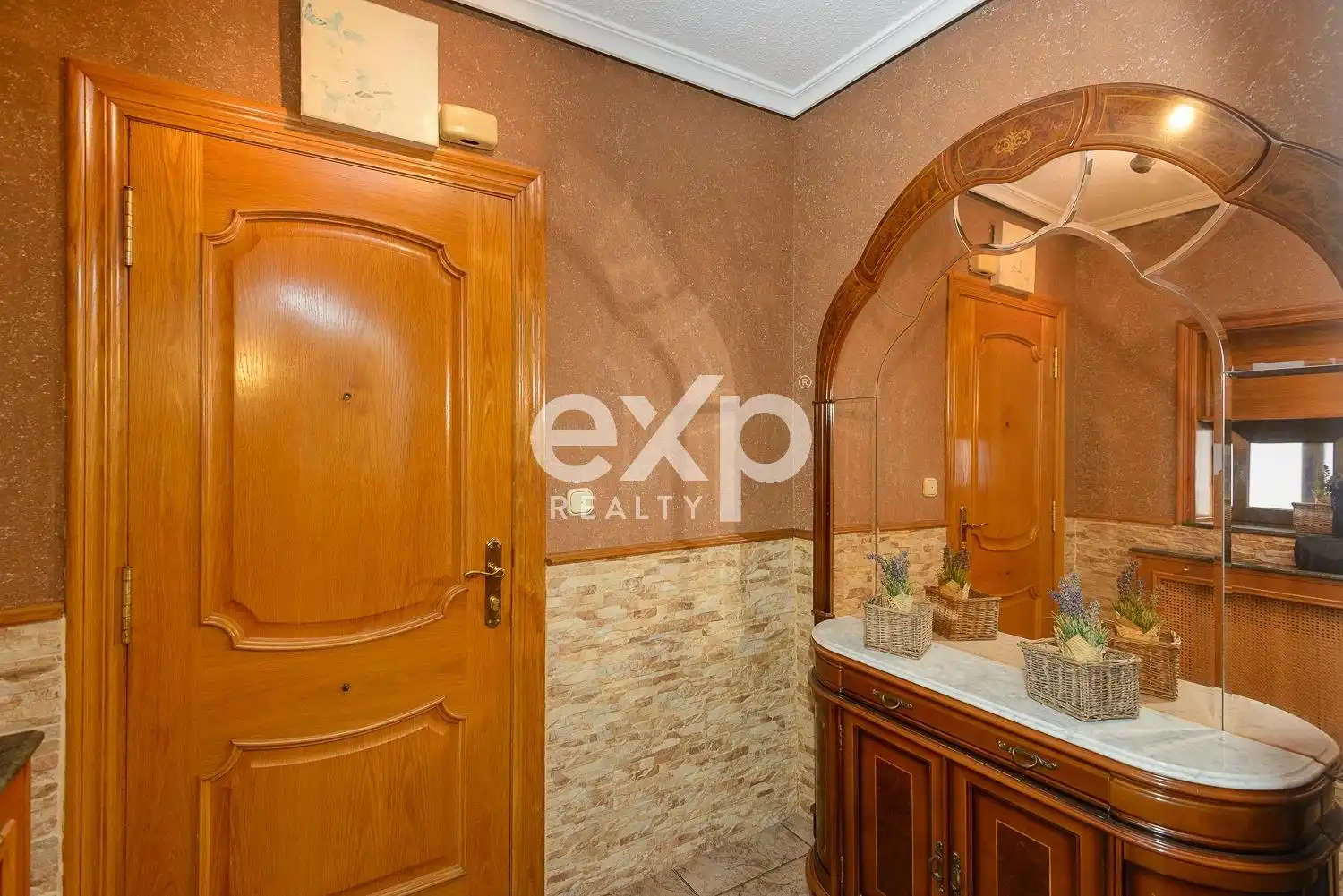 Bathroom of Flat for sale in Avilés  with Heating, Terrace and Furnished