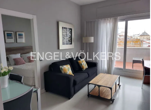 Sala d'estar de Apartament de lloguer en  Madrid Capital amb Aire condicionat, Calefacció i Terrassa