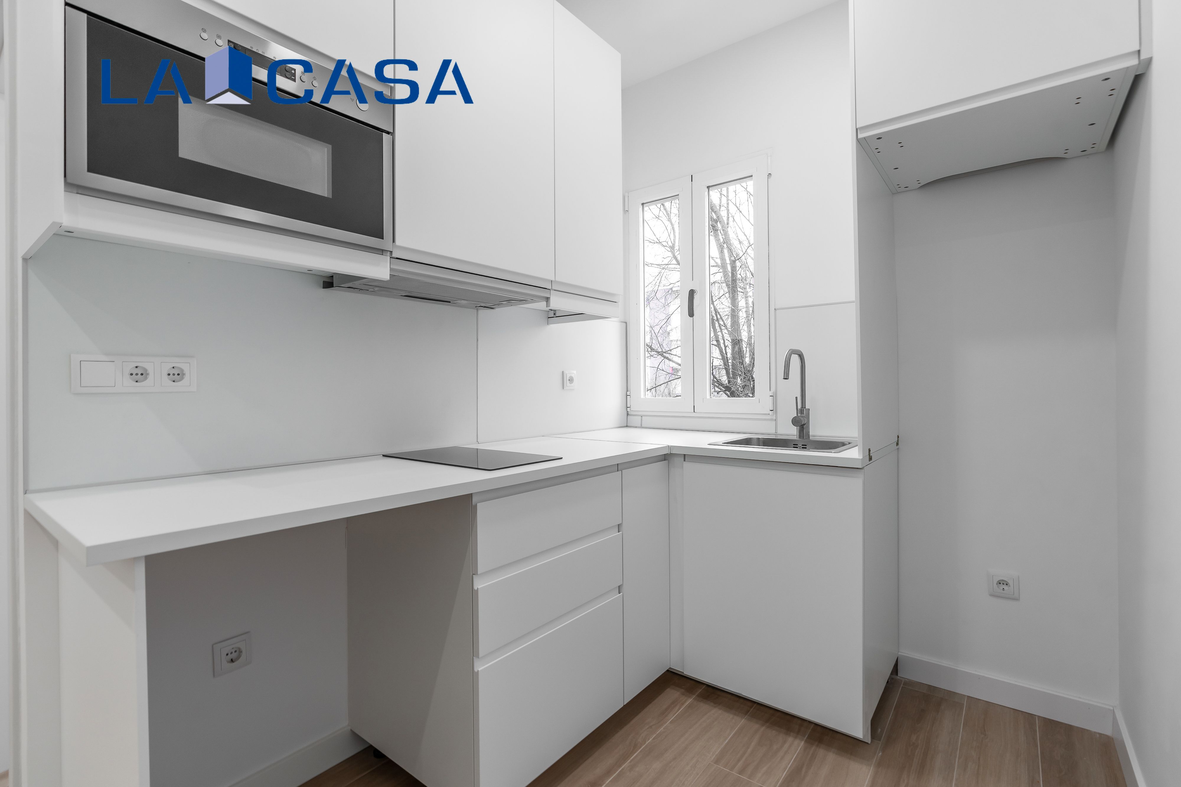 Kitchen of Flat for sale in  Madrid Capital