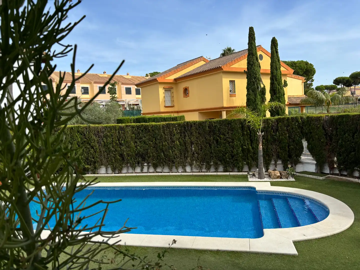 Piscina de Casa o chalet en venta en Islantilla con Aire acondicionado, Calefacción y Jardín privado
