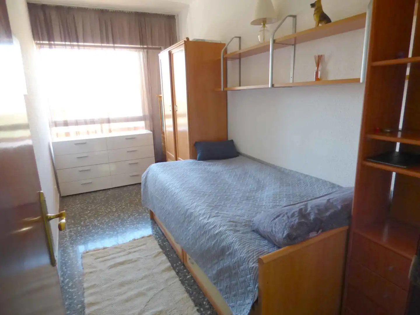 Habitación de Piso en venta en Onil con Aire acondicionado, Amueblado y Balcón