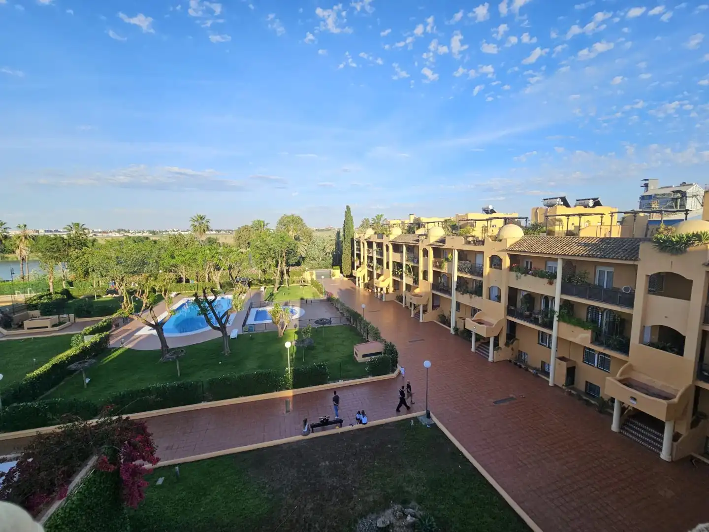 Terrassa de Pis en venda en San Juan de Aznalfarache amb Aire condicionat, Calefacció i Terrassa