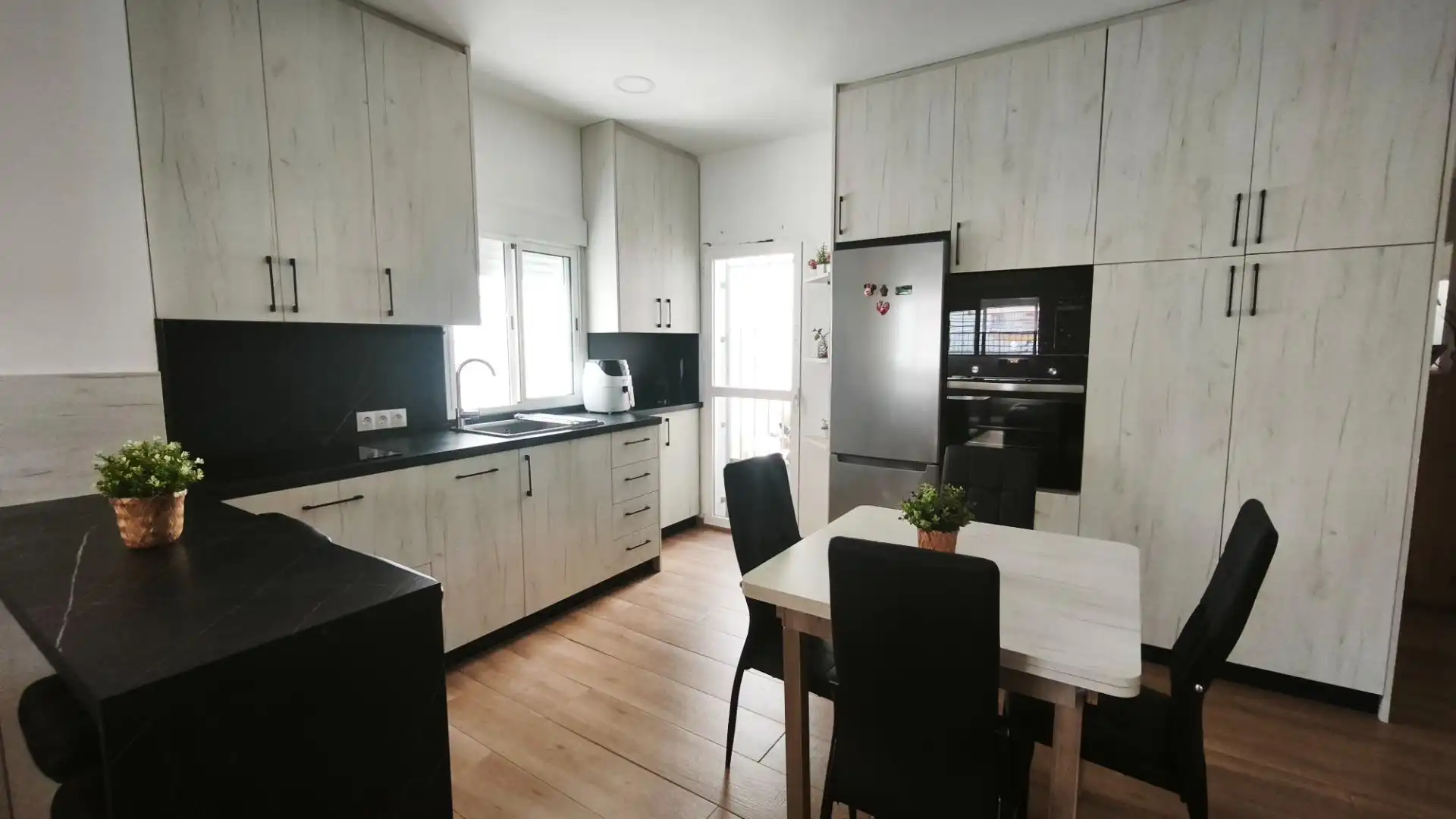 Kitchen of Detached homes for sale in Málaga  with Air Conditioner and Terrace