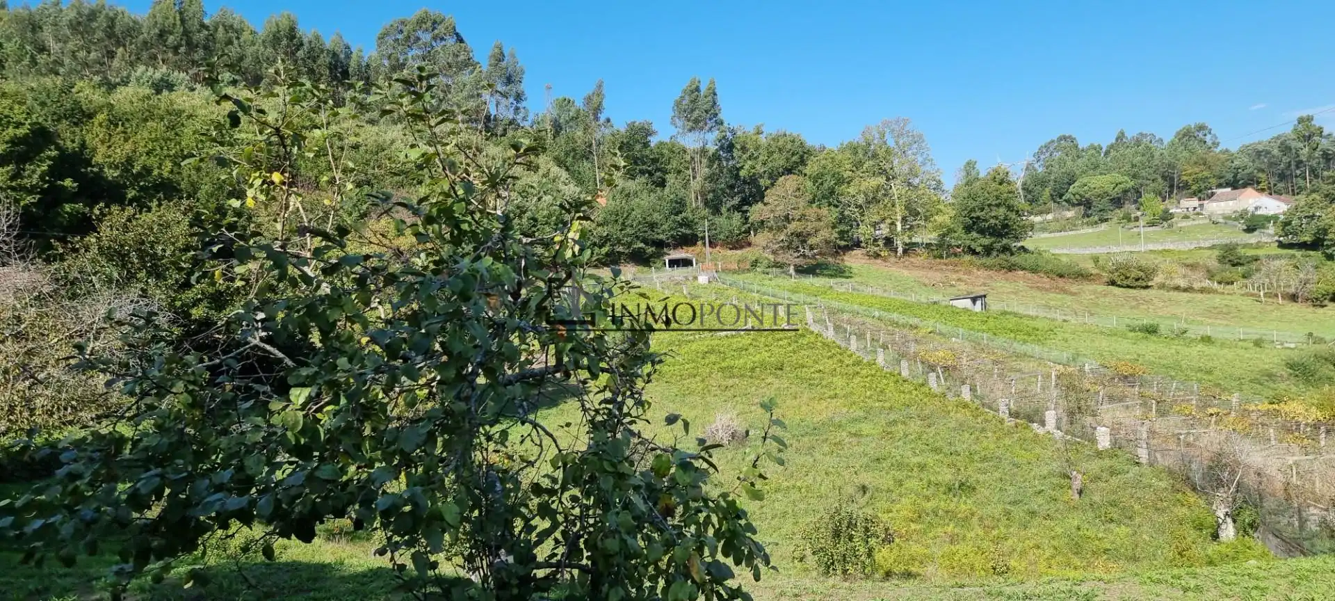 Casa o xalet en venda en Pontevedra Capital  amb Jardí privat