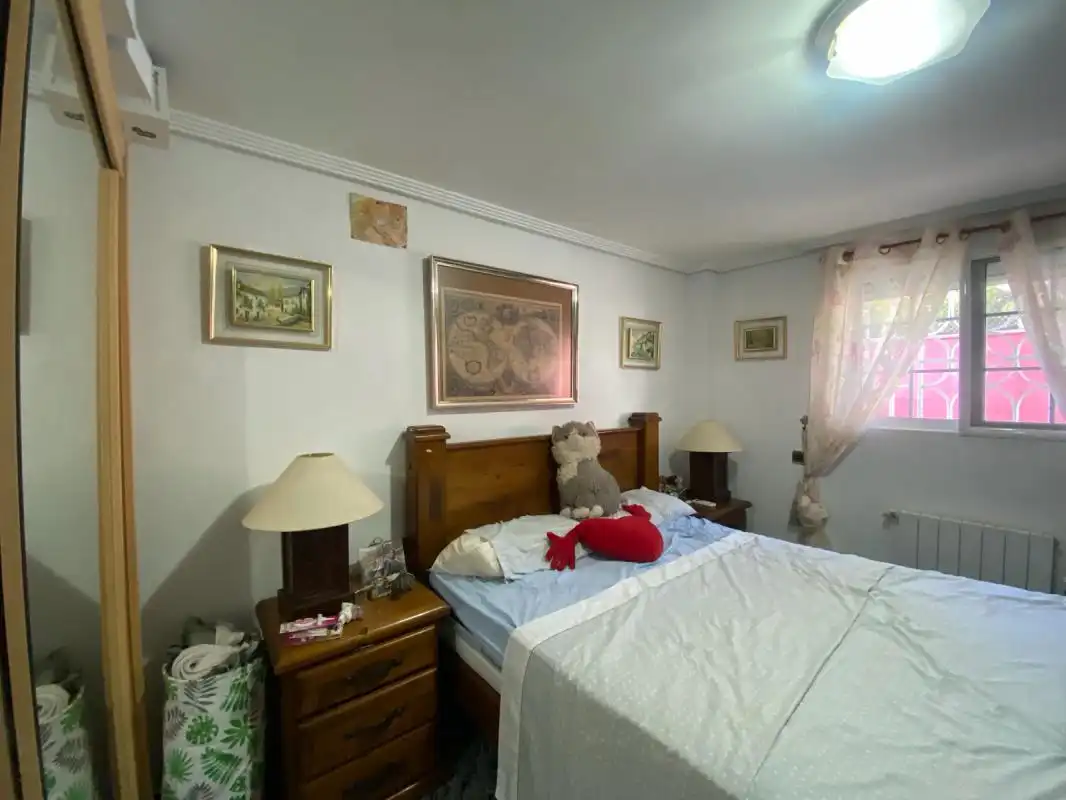 Dormitori de Casa o xalet en venda en Bétera amb Aire condicionat, Calefacció i Jardí privat