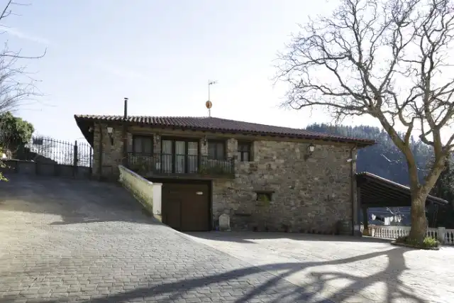Vista exterior de Finca rústica en venta en Elgoibar con Calefacción, Jardín privado y Terraza