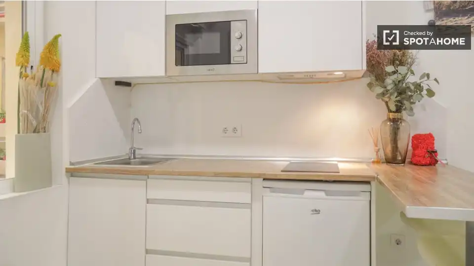 Flat with terrace to rent in Chamberí, imagen 5