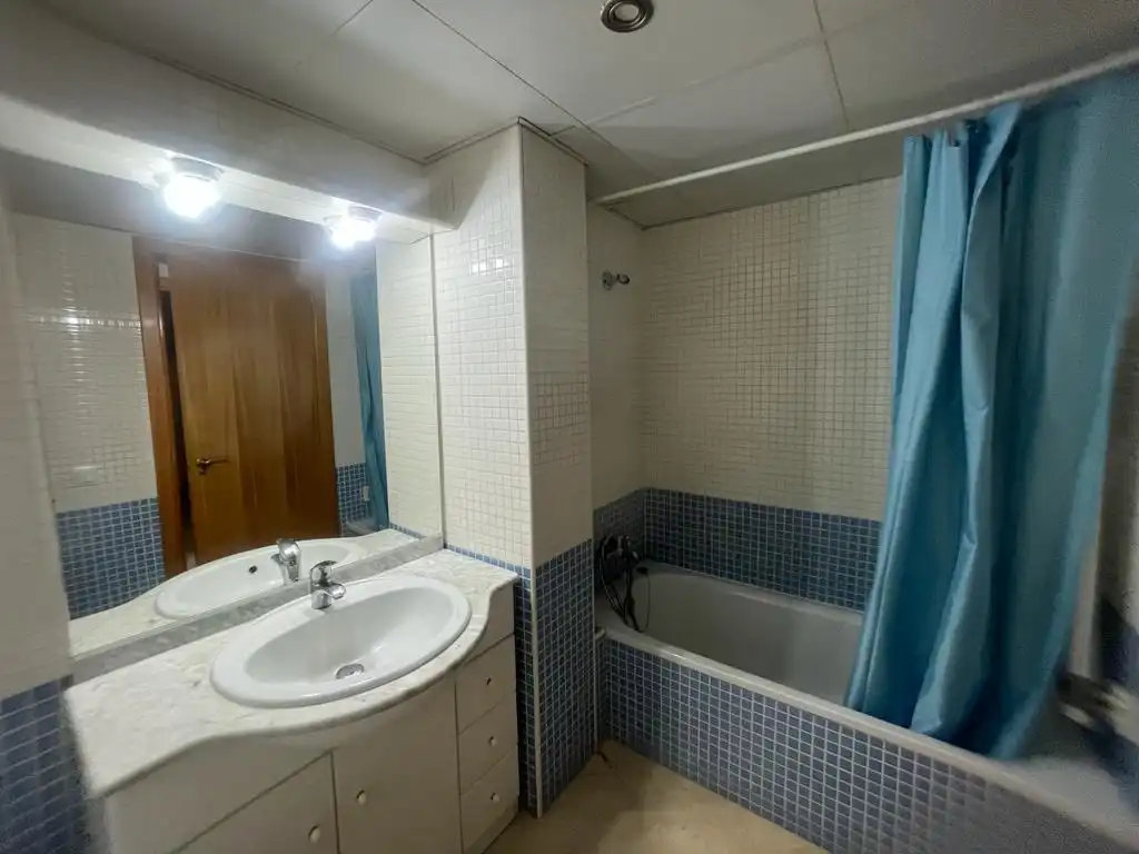 Apartamento de alquiler en Paer Casanovas, Príncep de Viana - Clot -Xalets Humbert Torres