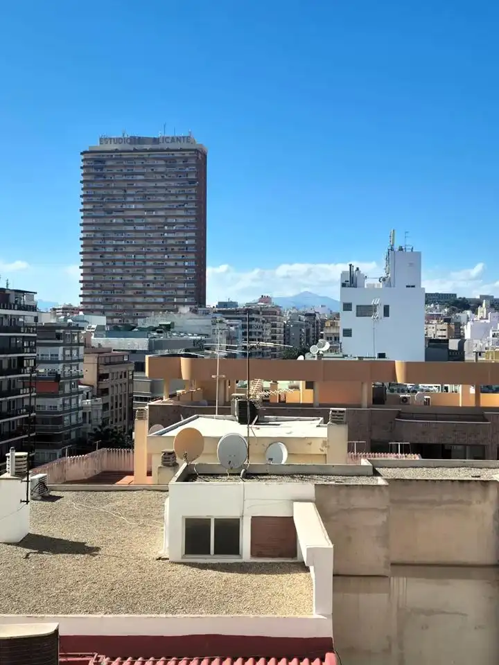 Vista exterior de Pis de lloguer en Alicante / Alacant amb Aire condicionat i Moblat