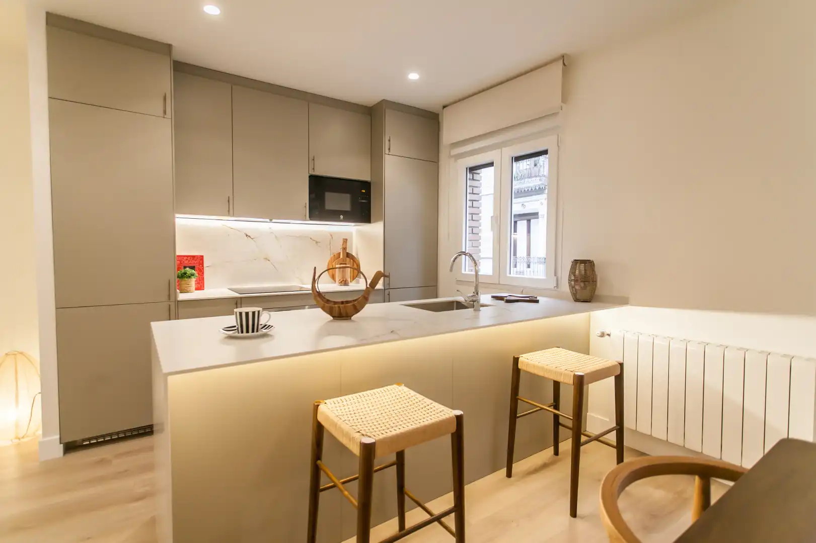 Flat with terrace for sale in Calle de la Cava Baja 40, imagen 7