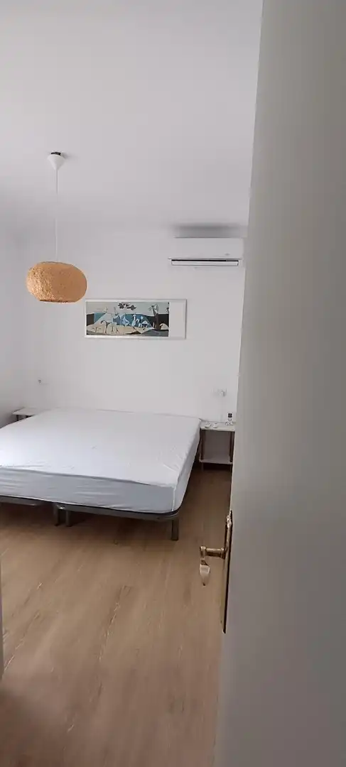 Schlafzimmer von Erdgeschoss zur Miete in Santa Margalida mit Klimaanlage, Heizung und Privatgarten