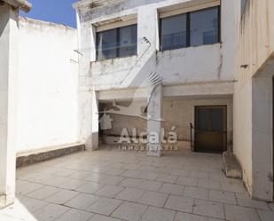Vista exterior de Casa o xalet en venda en Alhambra amb Calefacció i Moblat