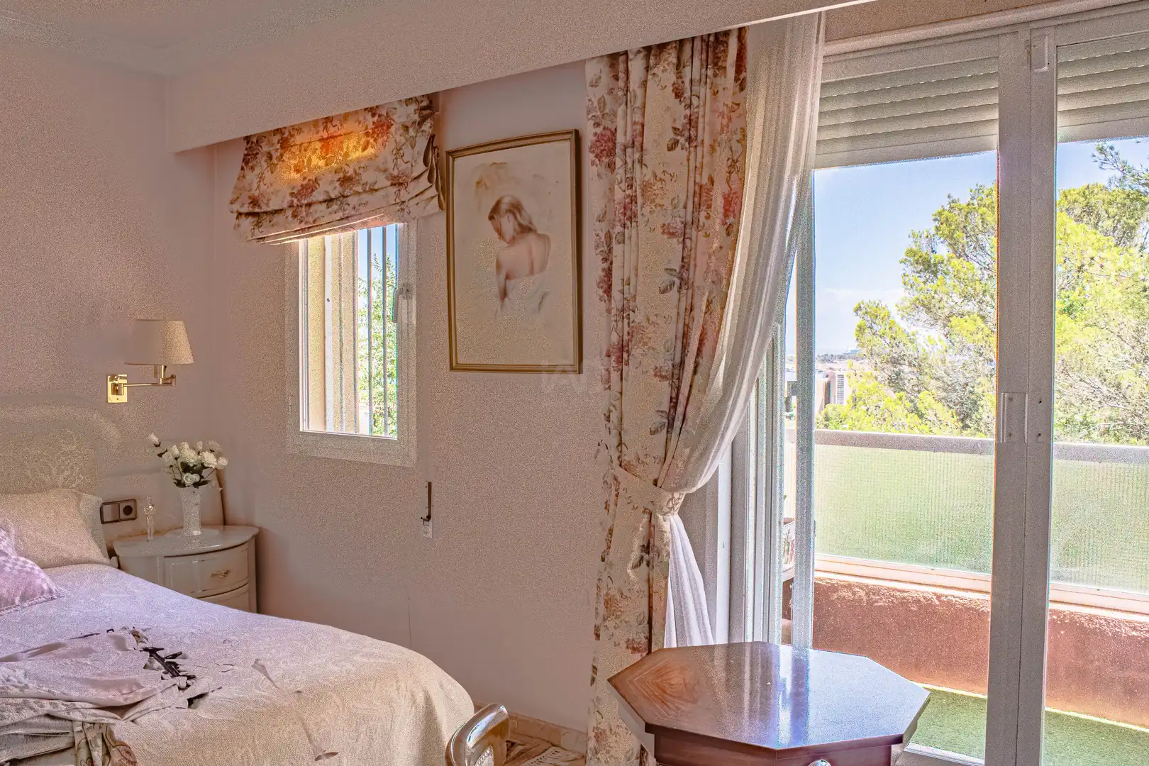 Schlafzimmer von Einfamilien-Reihenhaus zum Verkauf in Calvià mit Klimaanlage, Heizung und Terrasse